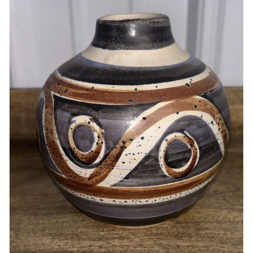 Vintage 1971 5.5 Inch Pottery By B. Welsh Pacific Stonewear